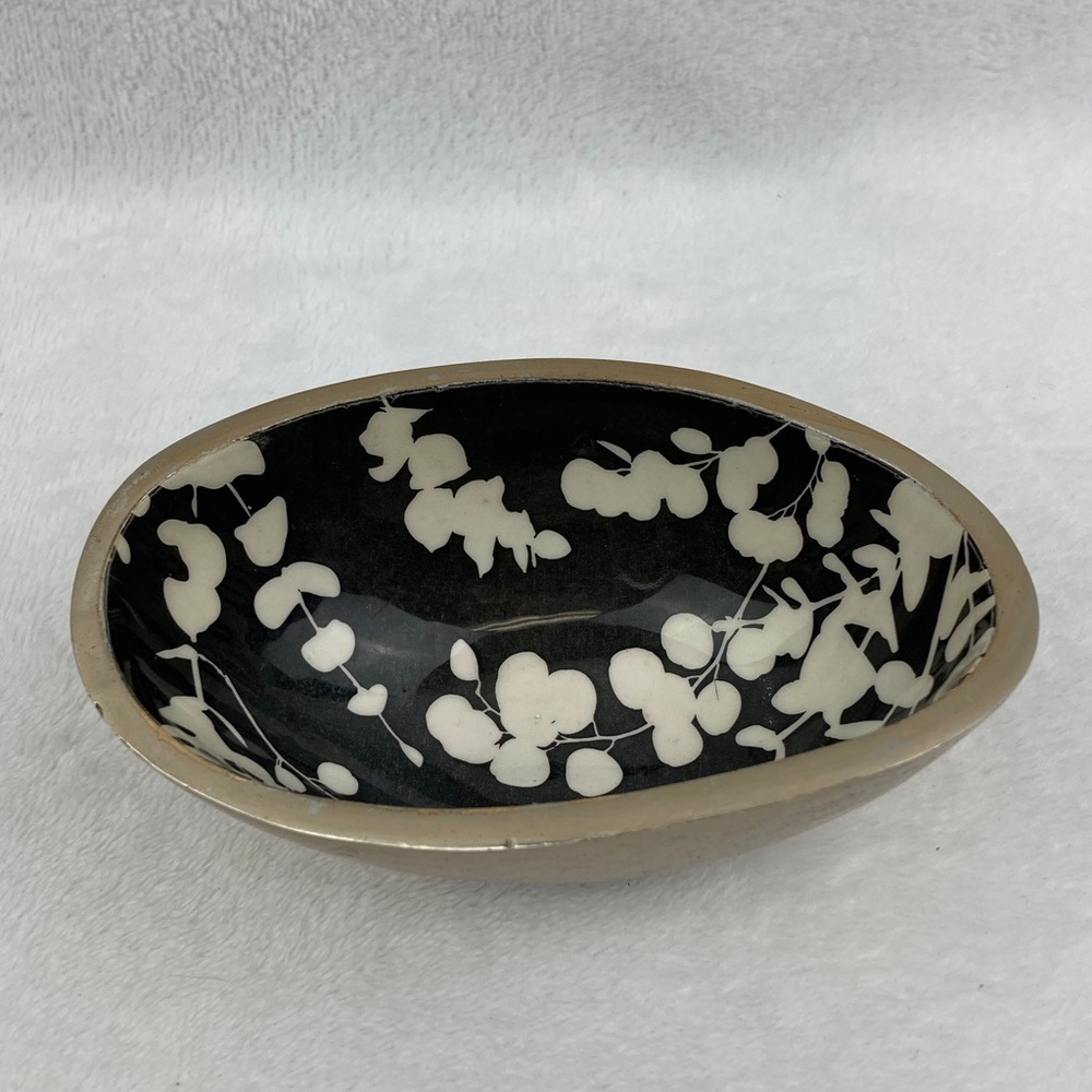 Karma Decorative Organic Bowl Eucalyptus Trinket/Soap Dish 5” Metal/Ceramic
